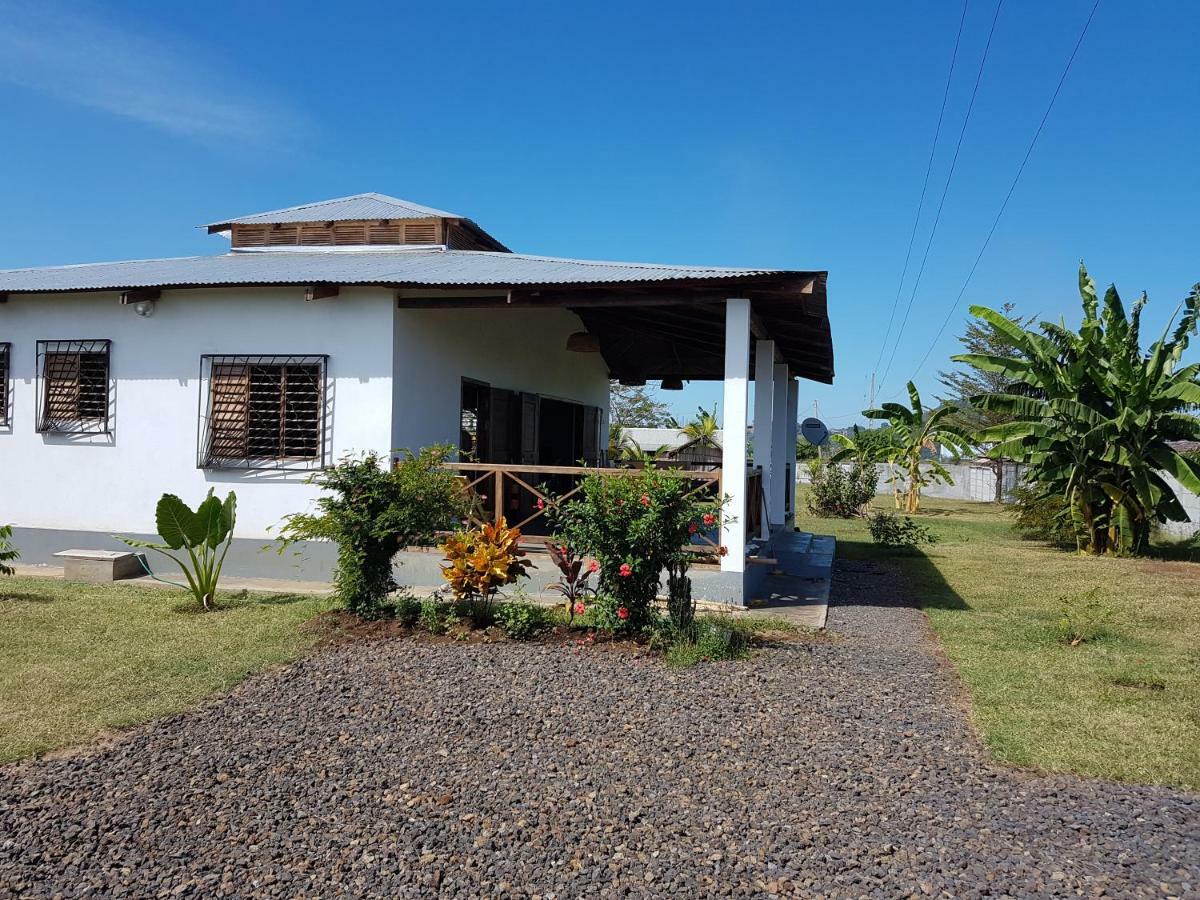 Les Hibiscus Villa Ambondrona  Exterior photo